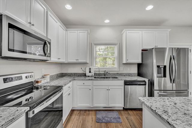 4951 Warrior DR, Salem, VA 24153
