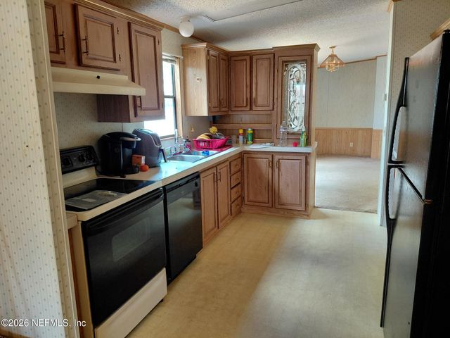 106 BREEZEWOOD Circle, San Mateo, FL 32187