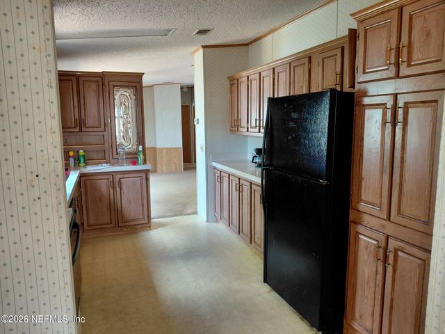 106 BREEZEWOOD Circle, San Mateo, FL 32187