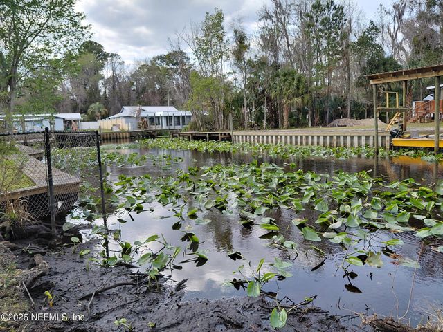 106 BREEZEWOOD Circle, San Mateo, FL 32187