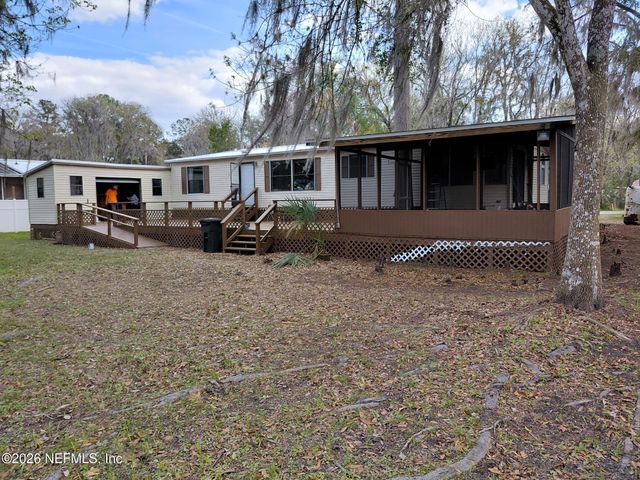 106 BREEZEWOOD Circle, San Mateo, FL 32187