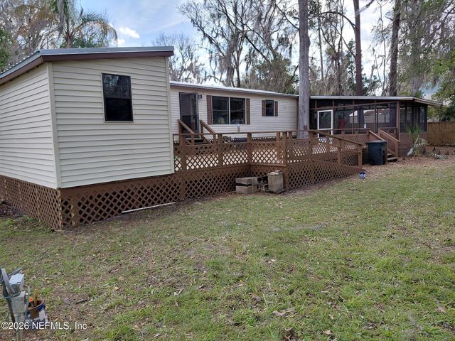 106 BREEZEWOOD Circle, San Mateo, FL 32187