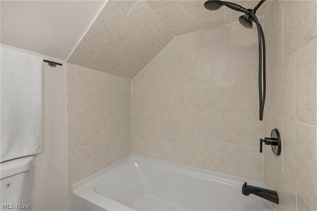 2348 Buena Vista Drive, Wickliffe, OH 44092