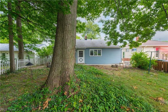 2348 Buena Vista Drive, Wickliffe, OH 44092