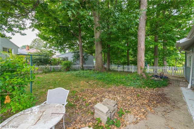 2348 Buena Vista Drive, Wickliffe, OH 44092