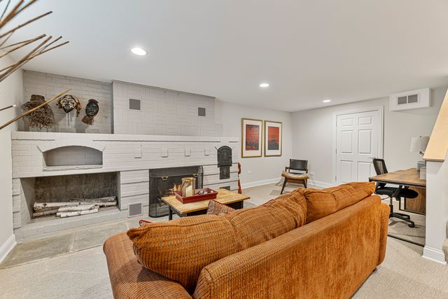 3525 Old Mill Road, Highland Park, IL 60035