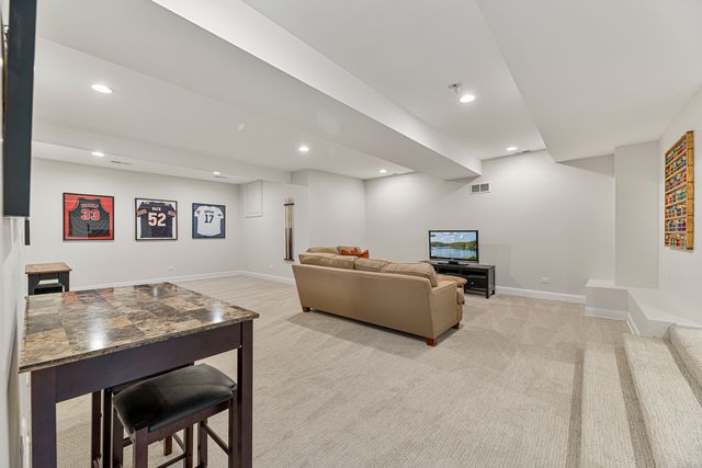 3525 Old Mill Road, Highland Park, IL 60035