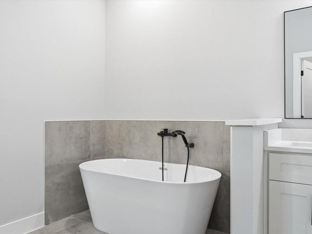 21460 DAWSON AVENUE, Port Charlotte, FL 33952