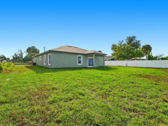 21460 DAWSON AVENUE, Port Charlotte, FL 33952