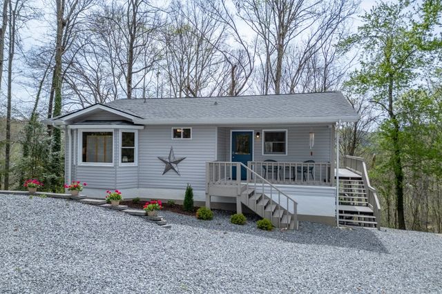 1682 Settlement Road, Young Harris, GA 30582