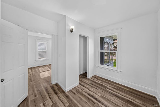 1335 E Dayton Street, South Bend, IN 46613