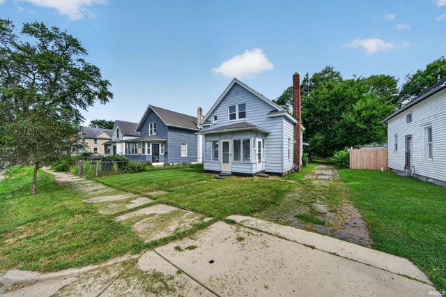 1335 E Dayton Street, South Bend, IN 46613