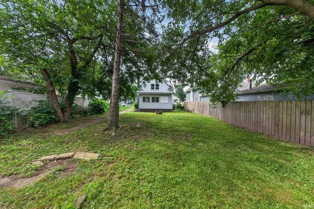 1335 E Dayton Street, South Bend, IN 46613