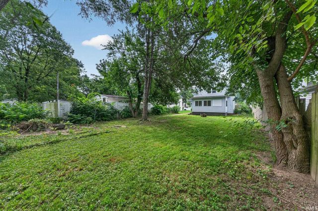 1335 E Dayton Street, South Bend, IN 46613
