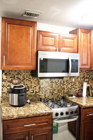 3520 NW 99th St, Miami, FL 33147