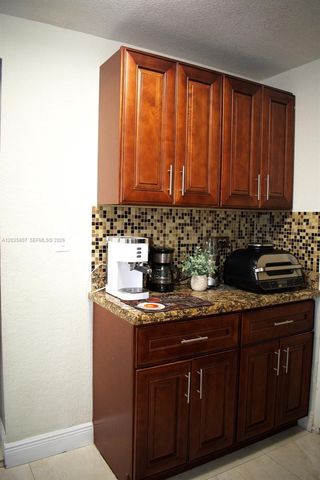 3520 NW 99th St, Miami, FL 33147