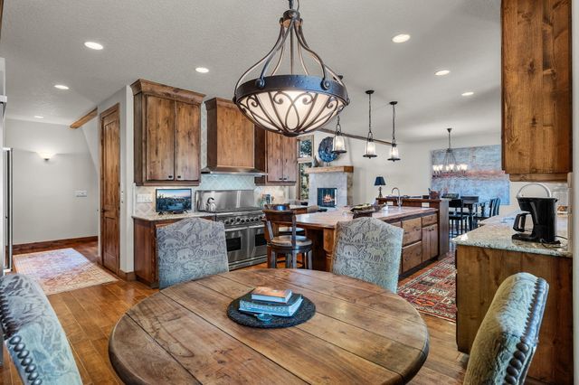 61548 Tam McArthur Loop, Bend, OR 97702