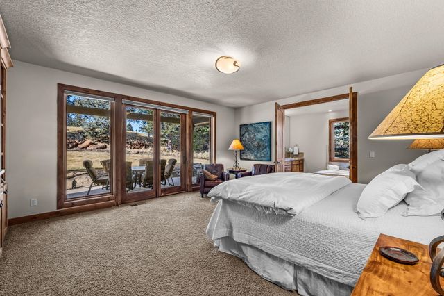 61548 Tam McArthur Loop, Bend, OR 97702