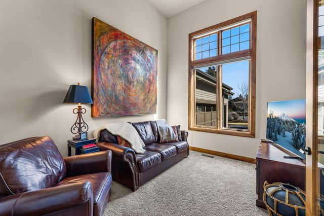 61548 Tam McArthur Loop, Bend, OR 97702