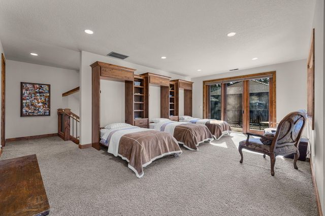 61548 Tam McArthur Loop, Bend, OR 97702