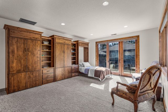 61548 Tam McArthur Loop, Bend, OR 97702