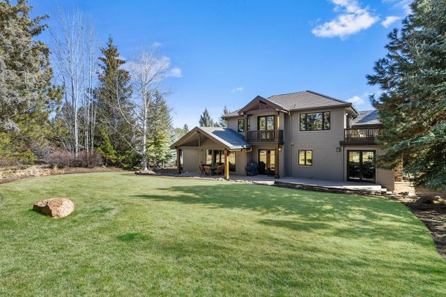 61548 Tam McArthur Loop, Bend, OR 97702