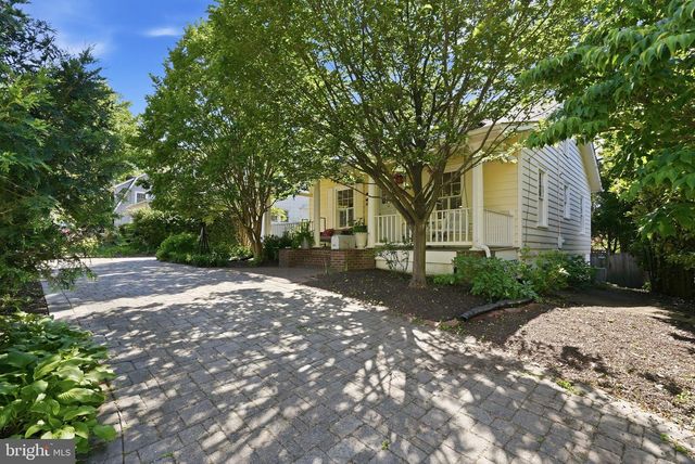 6814 BROOKVILLE RD, Chevy Chase, MD 20815