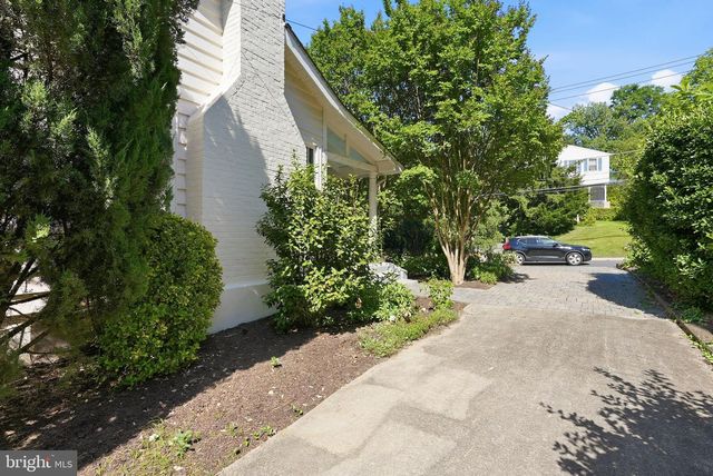 6814 BROOKVILLE RD, Chevy Chase, MD 20815