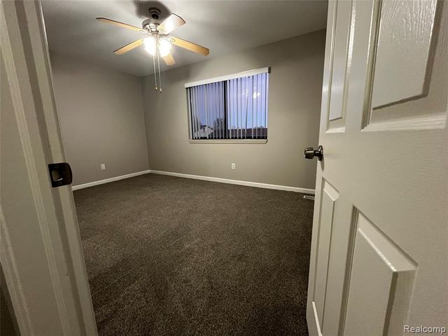 25899 New Forest Court Court, Chesterfield, MI 48051