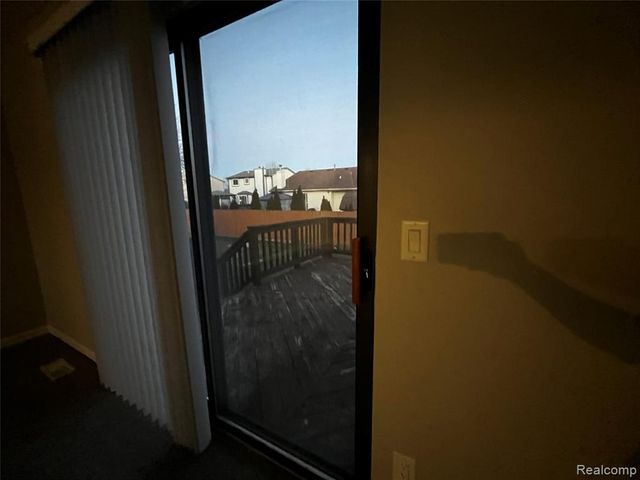 25899 New Forest Court Court, Chesterfield, MI 48051