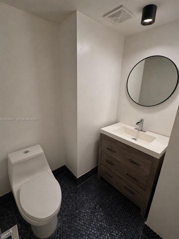 2780 NE 183rd St 810, Aventura, FL 33160
