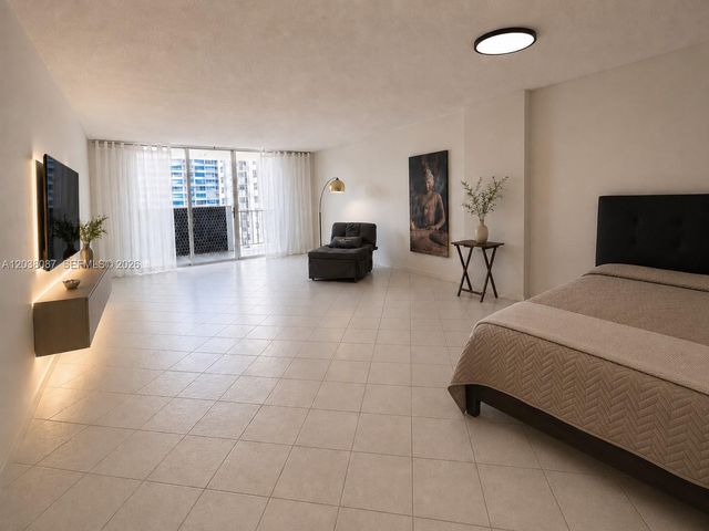 2780 NE 183rd St 810, Aventura, FL 33160