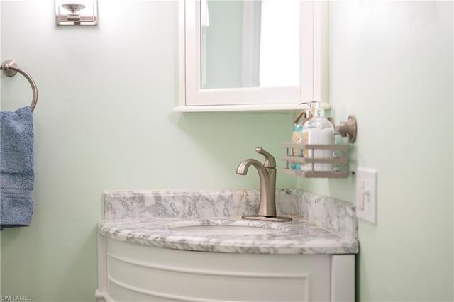 204 Harvest LN, North Fort Myers, FL 33917