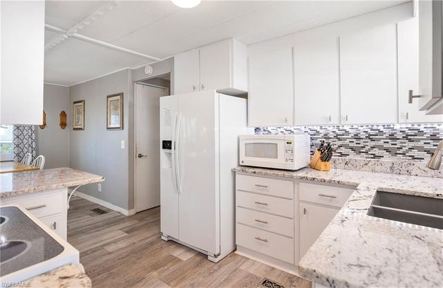 204 Harvest LN, North Fort Myers, FL 33917