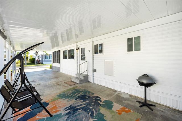 204 Harvest LN, North Fort Myers, FL 33917