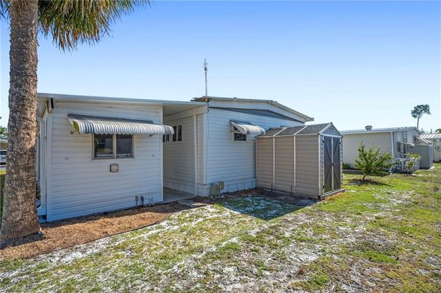 204 Harvest LN, North Fort Myers, FL 33917