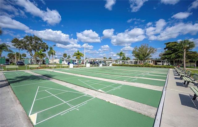 204 Harvest LN, North Fort Myers, FL 33917