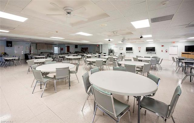 204 Harvest LN, North Fort Myers, FL 33917