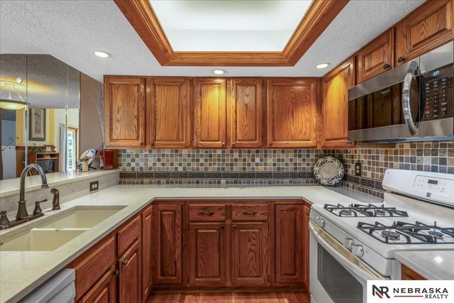 2801 Park Place Drive, Lincoln, NE 68506