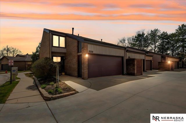 2801 Park Place Drive, Lincoln, NE 68506