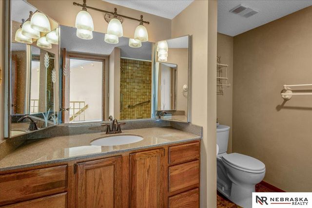 2801 Park Place Drive, Lincoln, NE 68506