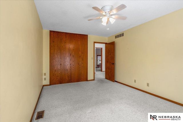 2801 Park Place Drive, Lincoln, NE 68506