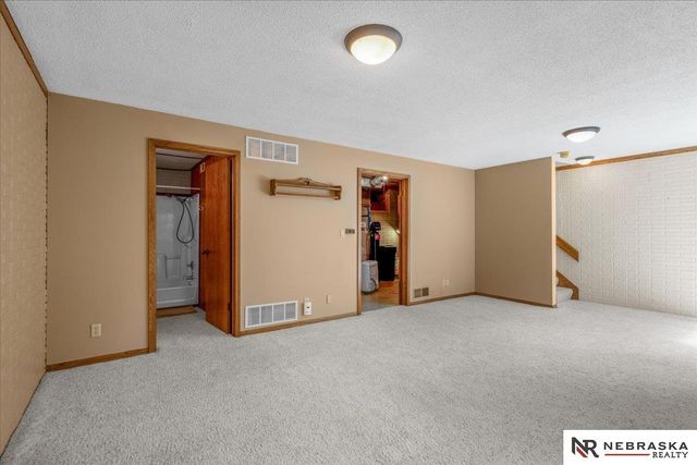 2801 Park Place Drive, Lincoln, NE 68506