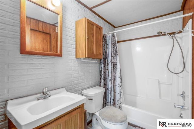 2801 Park Place Drive, Lincoln, NE 68506