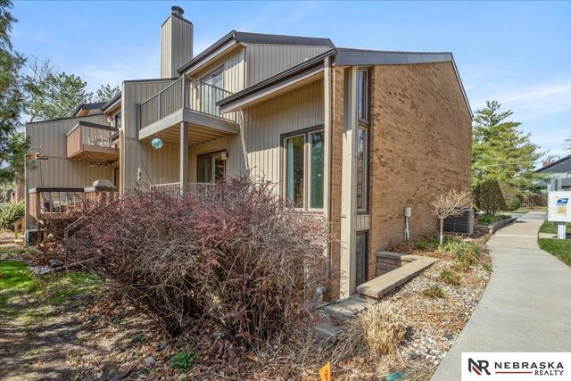 2801 Park Place Drive, Lincoln, NE 68506