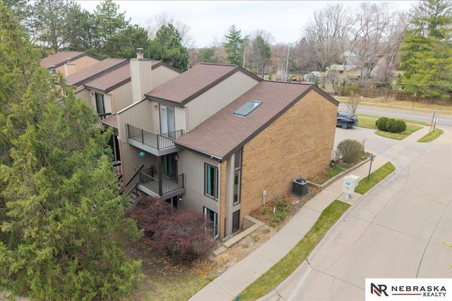 2801 Park Place Drive, Lincoln, NE 68506