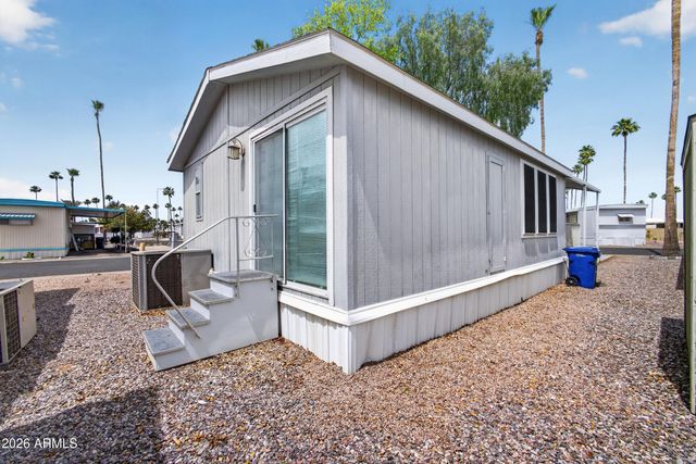 2701 E ALLRED Avenue 16, Mesa, AZ 85204
