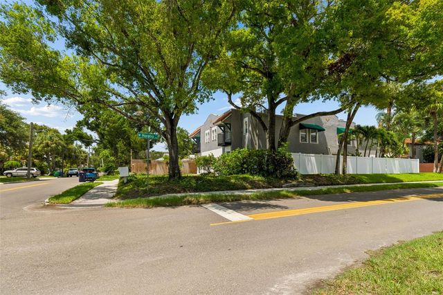 412 S WESTLAND AVENUE 2, Tampa, FL 33606