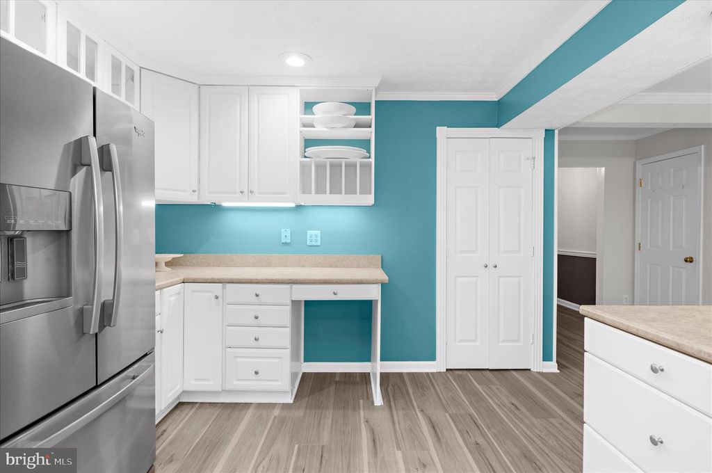 Image 11 of property listing at 1126 NEPTUNE PL, Annapolis, MD 21409