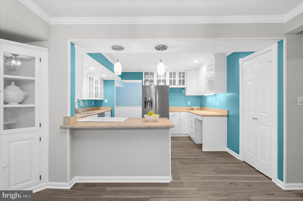 Image 12 of property listing at 1126 NEPTUNE PL, Annapolis, MD 21409